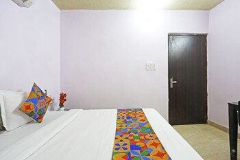 twamev punjabi bagh