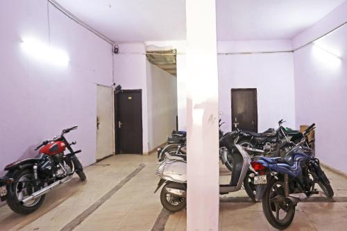 twamev punjabi bagh