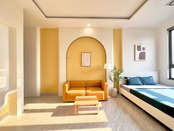 corgi house danang