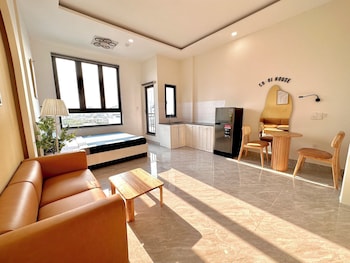 corgi house danang