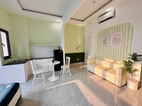 corgi house danang