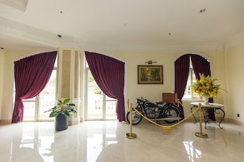 calyssa hotels and village