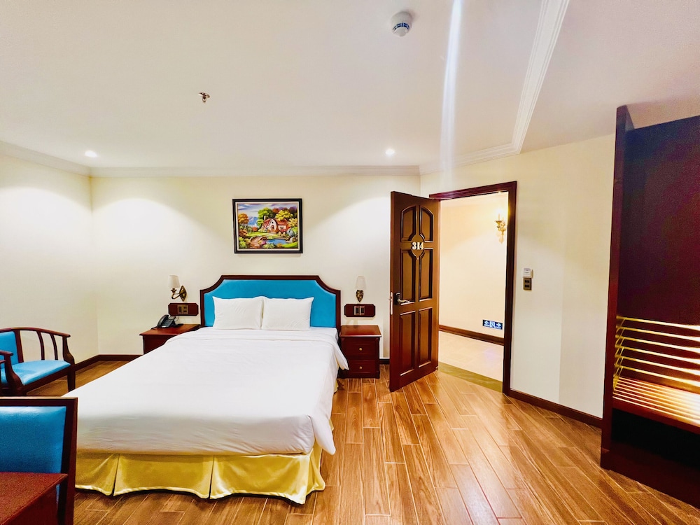 calyssa hotels and village