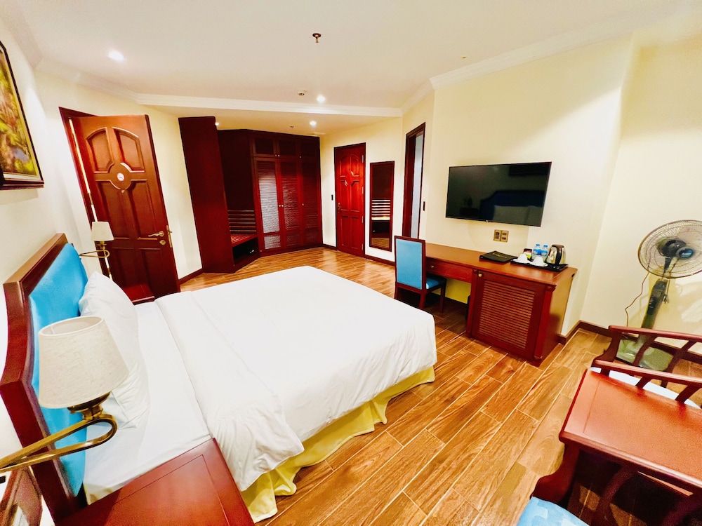 calyssa hotels and village