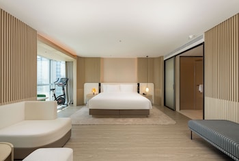 even qingdao laoshan an ihg hotel