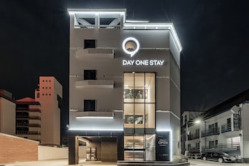dayonestay