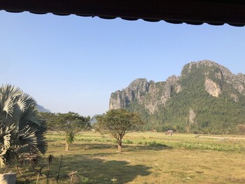 vang vieng romantic place resort