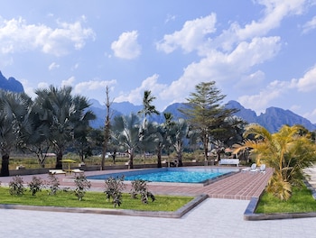 vang vieng romantic place resort