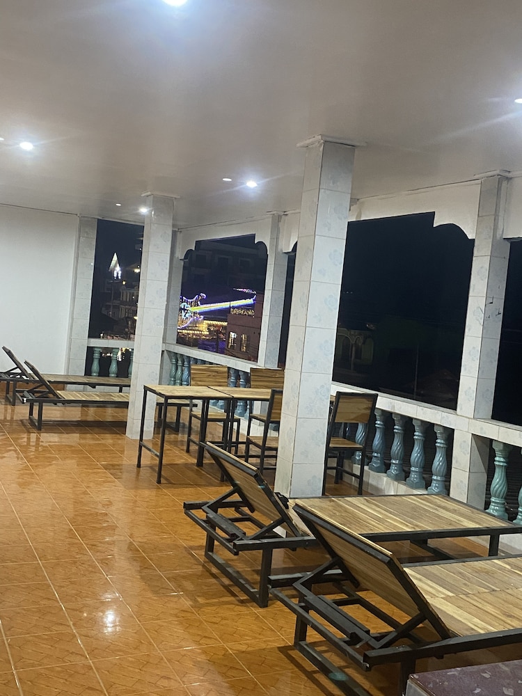 vang vieng charming boutique hotel
