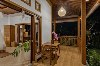 ratni ubud villa