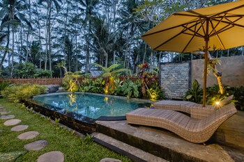 ratni ubud villa