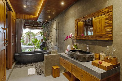 ratni ubud villa