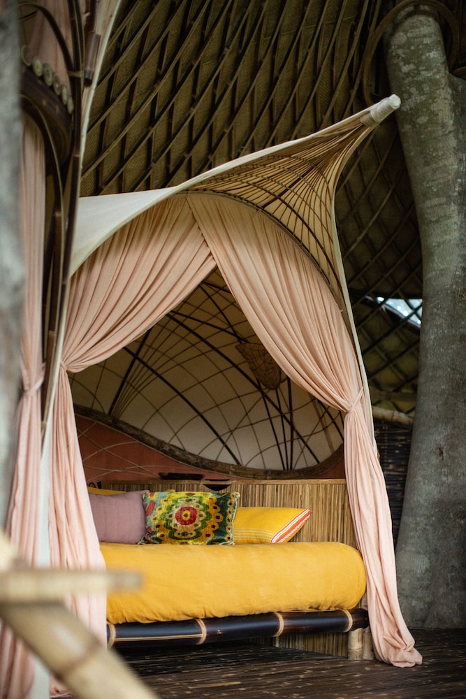 bambu indah resort