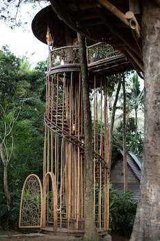 bambu indah resort