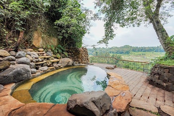 Bambu Indah Resort,,5 star