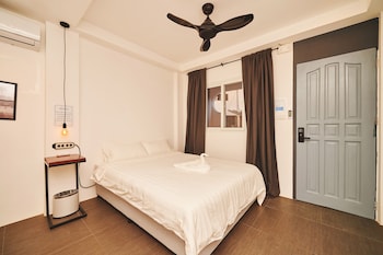 hotel gray in boracay