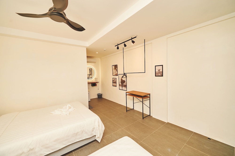 hotel gray in boracay