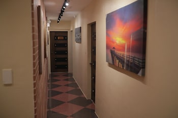 cerca hotel