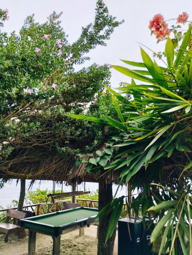 tahanan resort sunset beach club