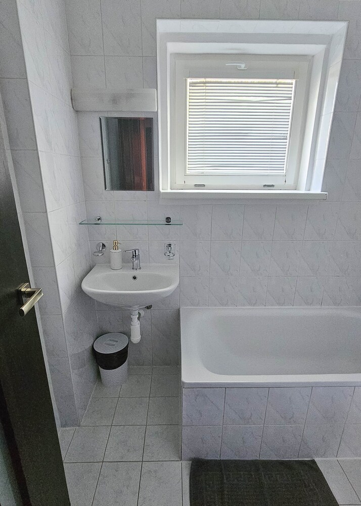 hotel almond