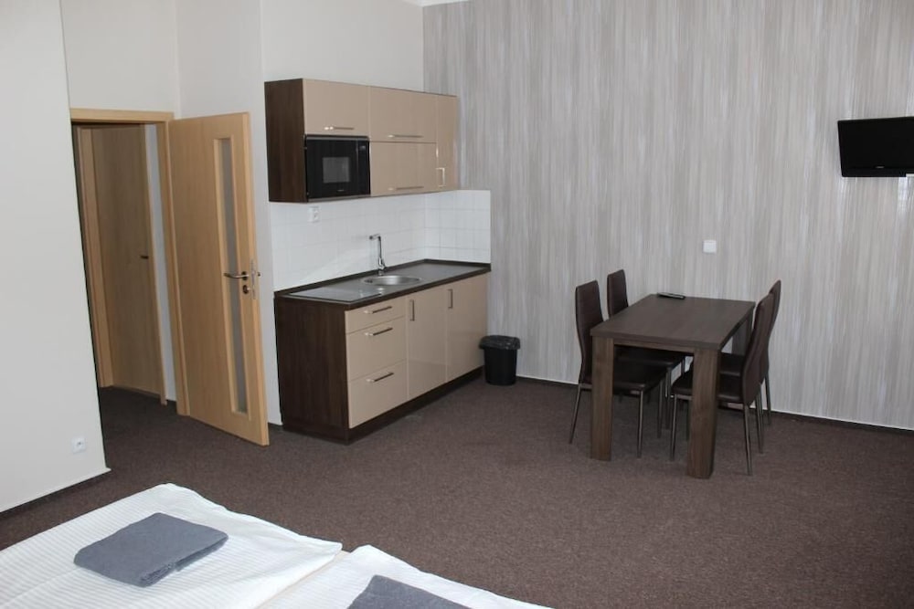 hotel almond