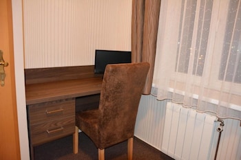 hotel almond