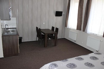 hotel almond
