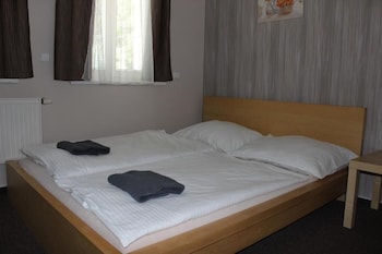 hotel almond