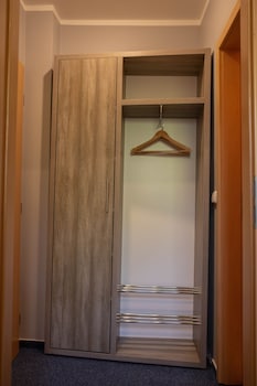 hotel almond