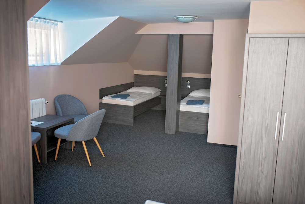 hotel almond