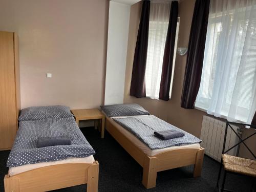 hotel almond