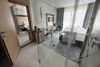 premium wellness and wine hotel