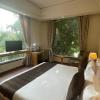 saltstayz select galleria market and golf course road