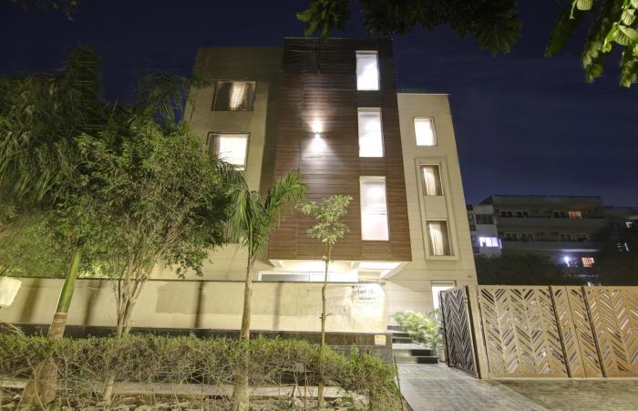 saltstayz select galleria market and golf course road