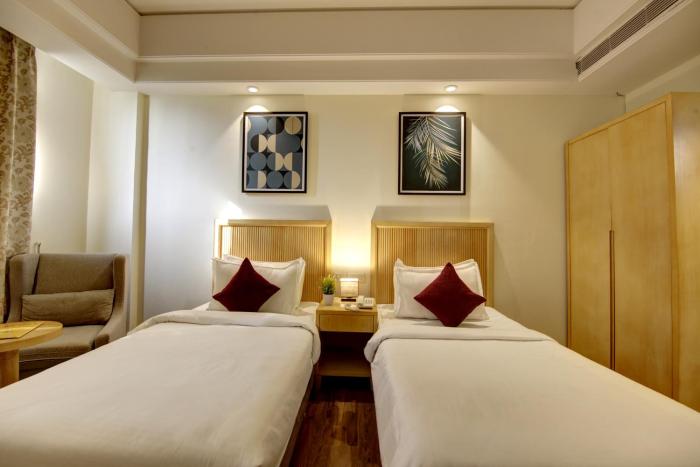 saltstayz select galleria market and golf course road