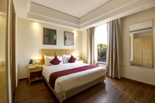 saltstayz select galleria market and golf course road