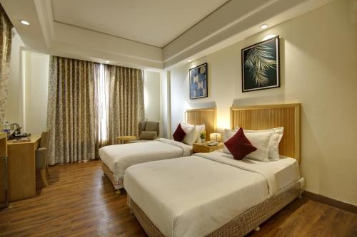 saltstayz select galleria market and golf course road