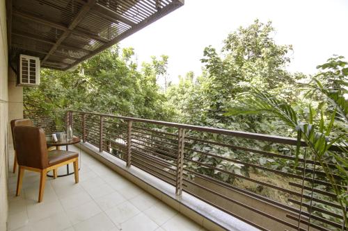 saltstayz select galleria market and golf course road