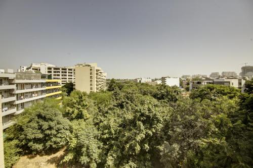 saltstayz select galleria market and golf course road