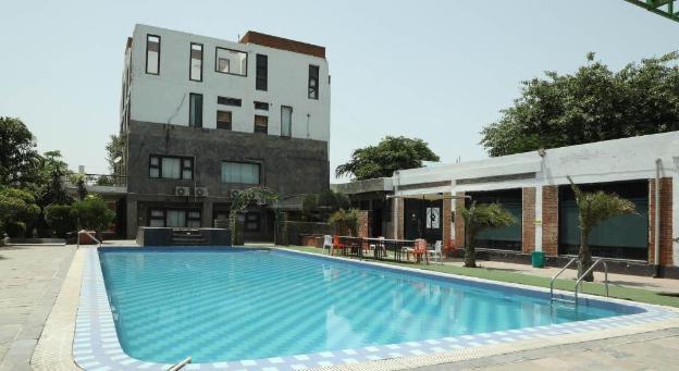 chopra farms and resorts