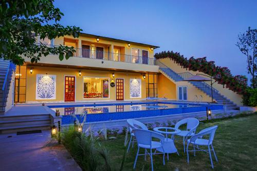 ananyamaya nature lodge