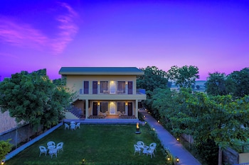 Ananyamaya Nature Lodge,,4 star