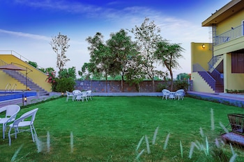 Ananyamaya Nature Lodge,,4 star