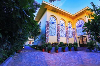 Ananyamaya Nature Lodge,,4 star