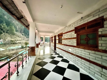 diamond valley x one light stays