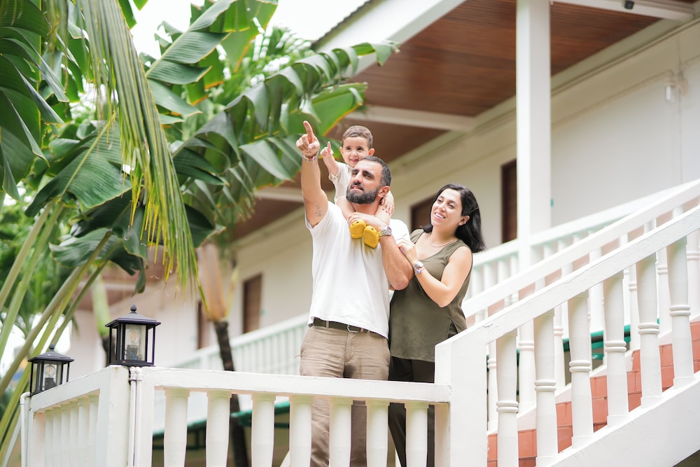 touch sea boutique hotelandbistro