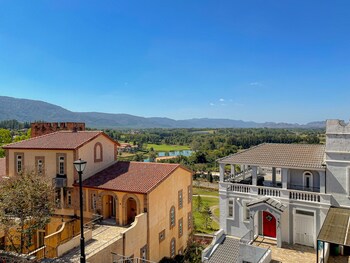 villetta the eyrie khaoyai