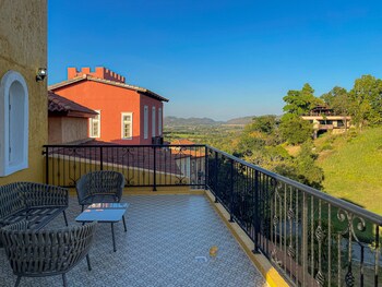 villetta the eyrie khaoyai