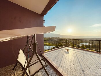 villetta the eyrie khaoyai