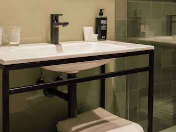 ibis styles lisboa aeroporto